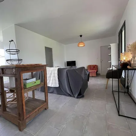 Hébergement de vacances Maison Calme 3 Pièces, 6 Couchages, WiFi, Parking - FR-1-246A-186 Saint-Denis-dʼOléron