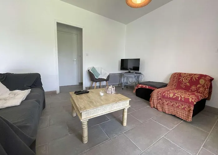 Casa de Férias Maison Calme 3 Pieces, 6 Couchages, Wifi, Parking - Fr-1-246a-186